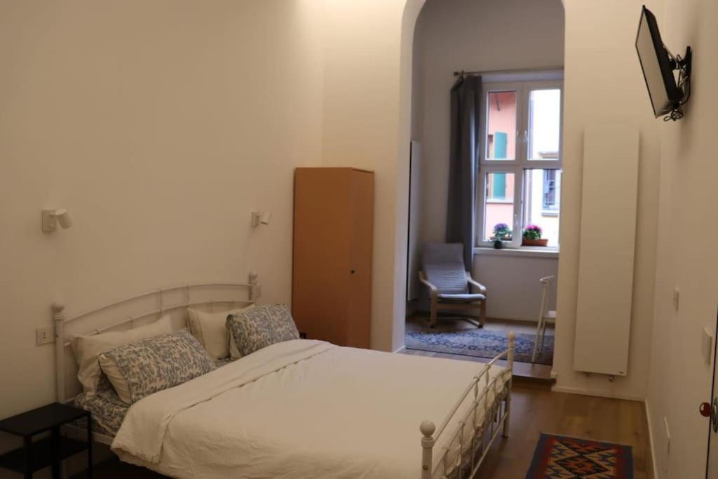 Little Apartment Over The Canal 博洛尼亚 外观 照片
